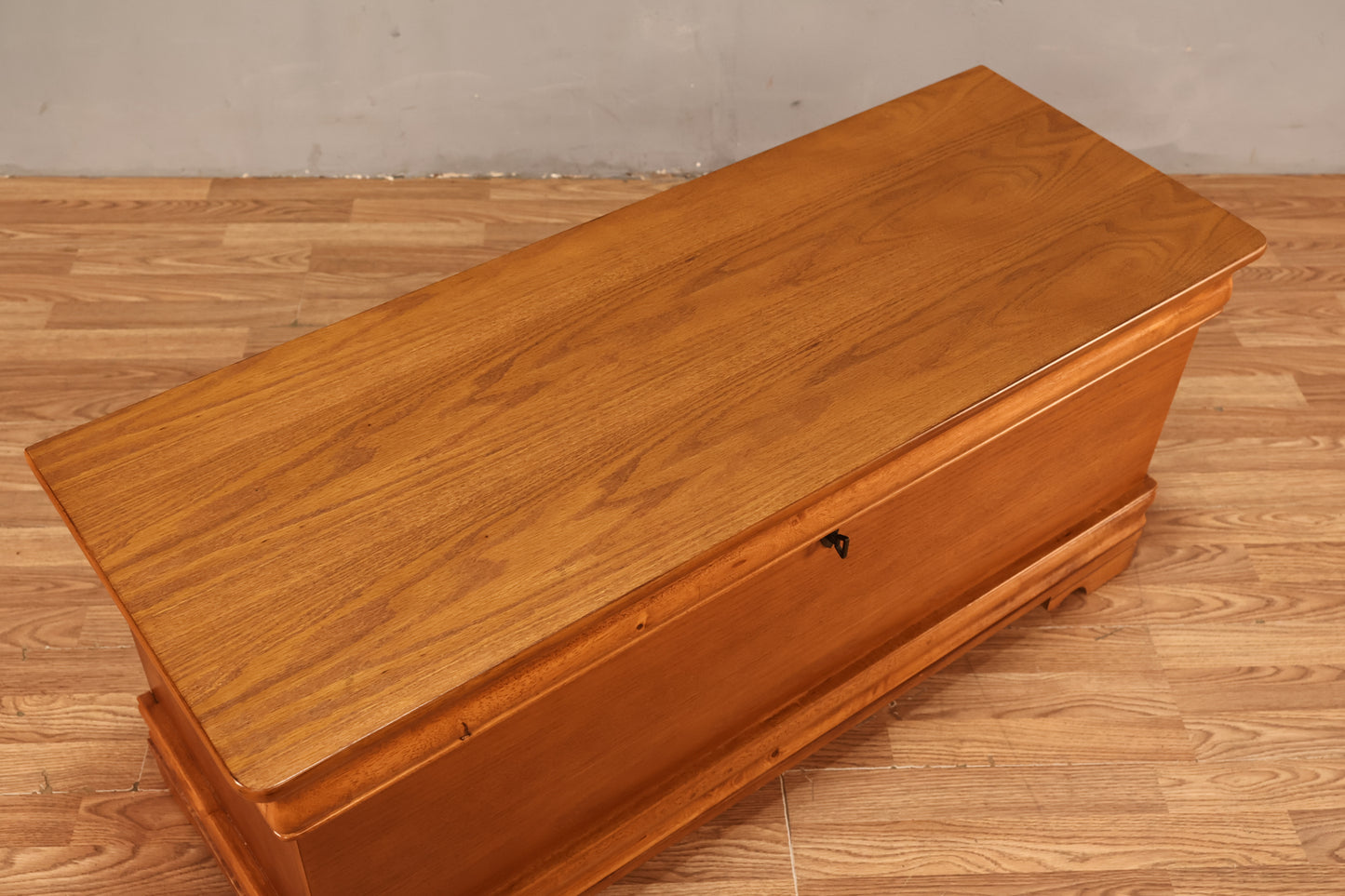 Classic Cedar-Lined Chest