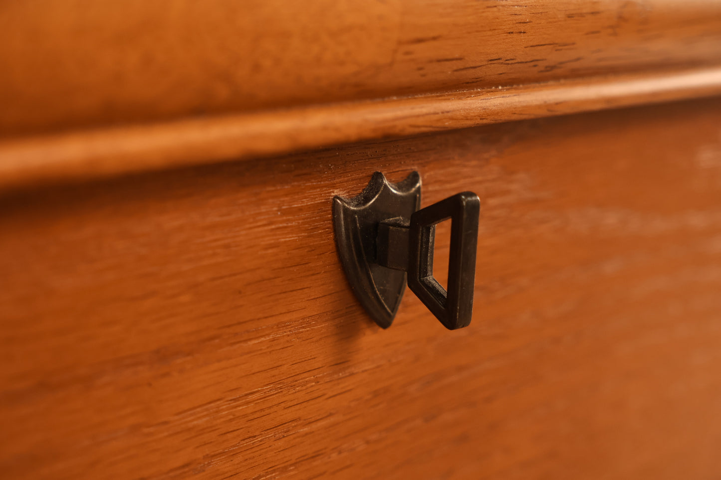Classic Cedar-Lined Chest