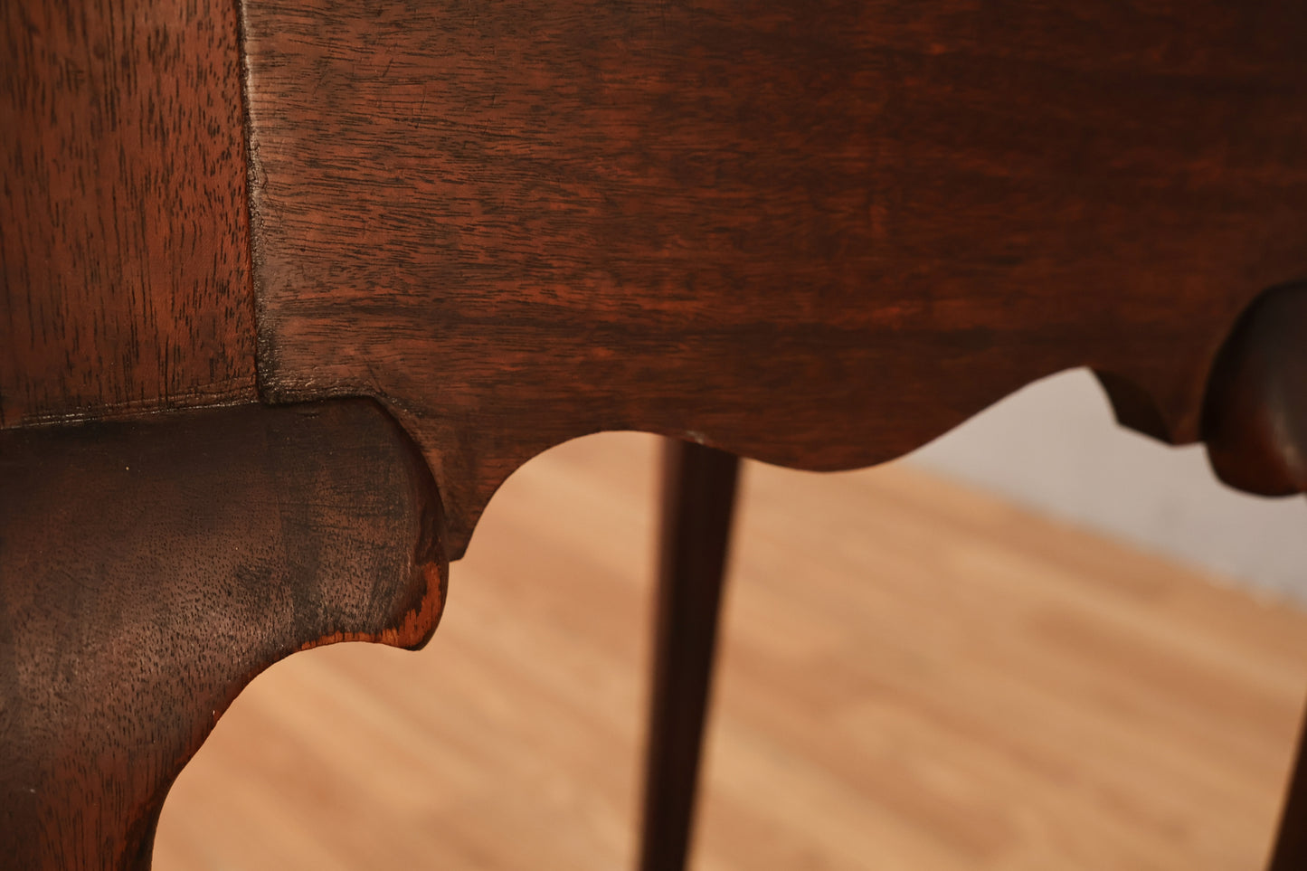 Queen Anne-Style Mahogany End Table