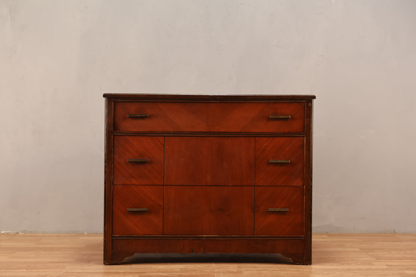 Art Deco 3-Drawer Dresser