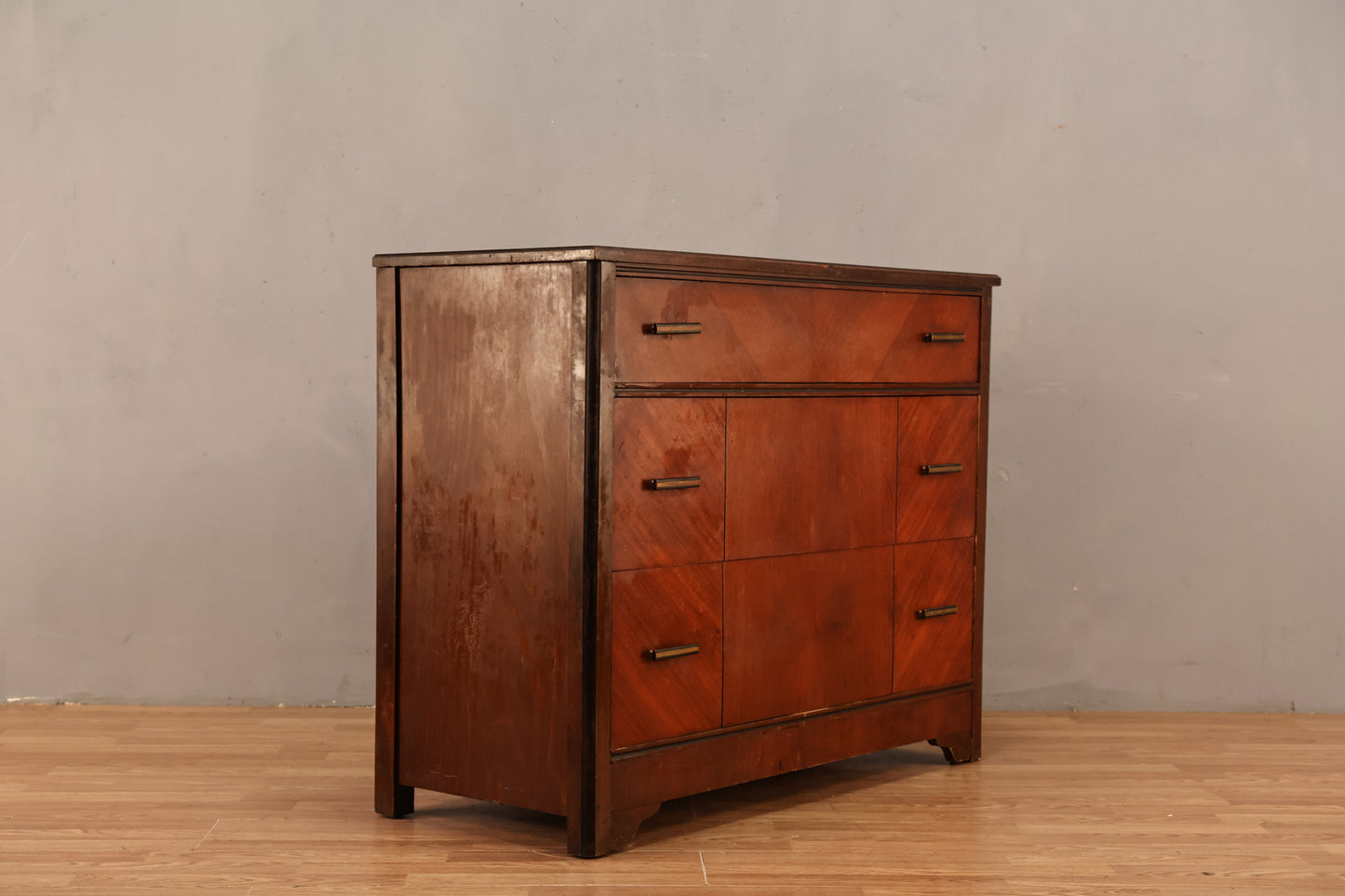 Art Deco 3-Drawer Dresser