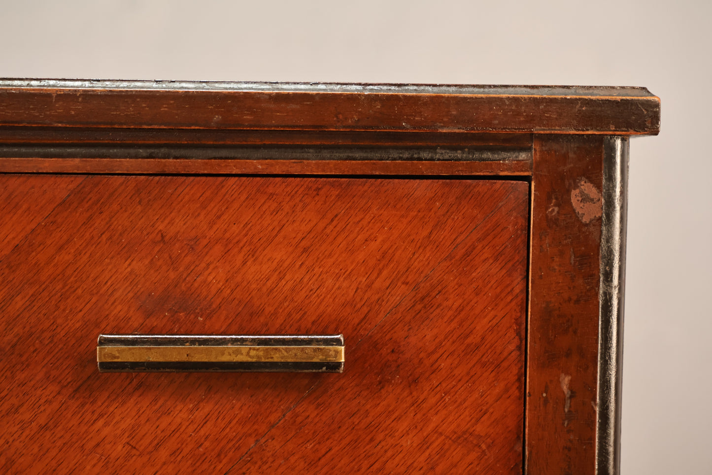Art Deco 3-Drawer Dresser