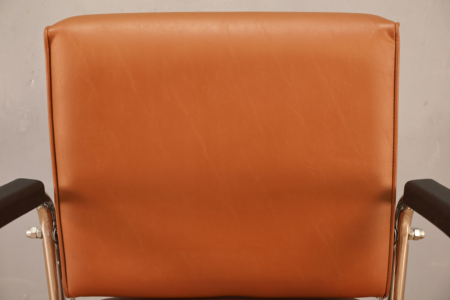 Camel Vinyl & Chrome Shampoo Chair - ONLINE ONLY