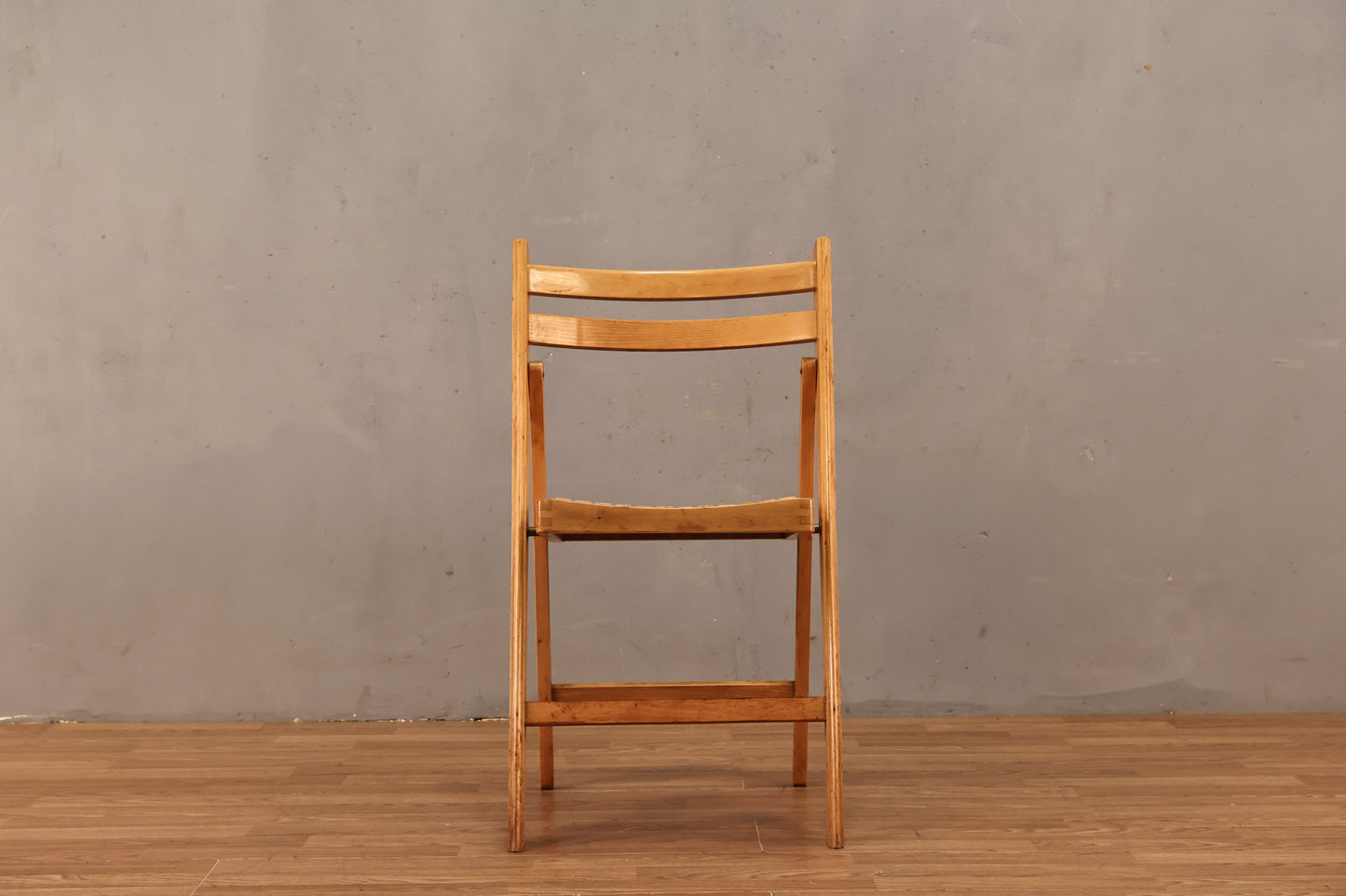 Slatted Blonde Folding Chair A - ONLINE ONLY