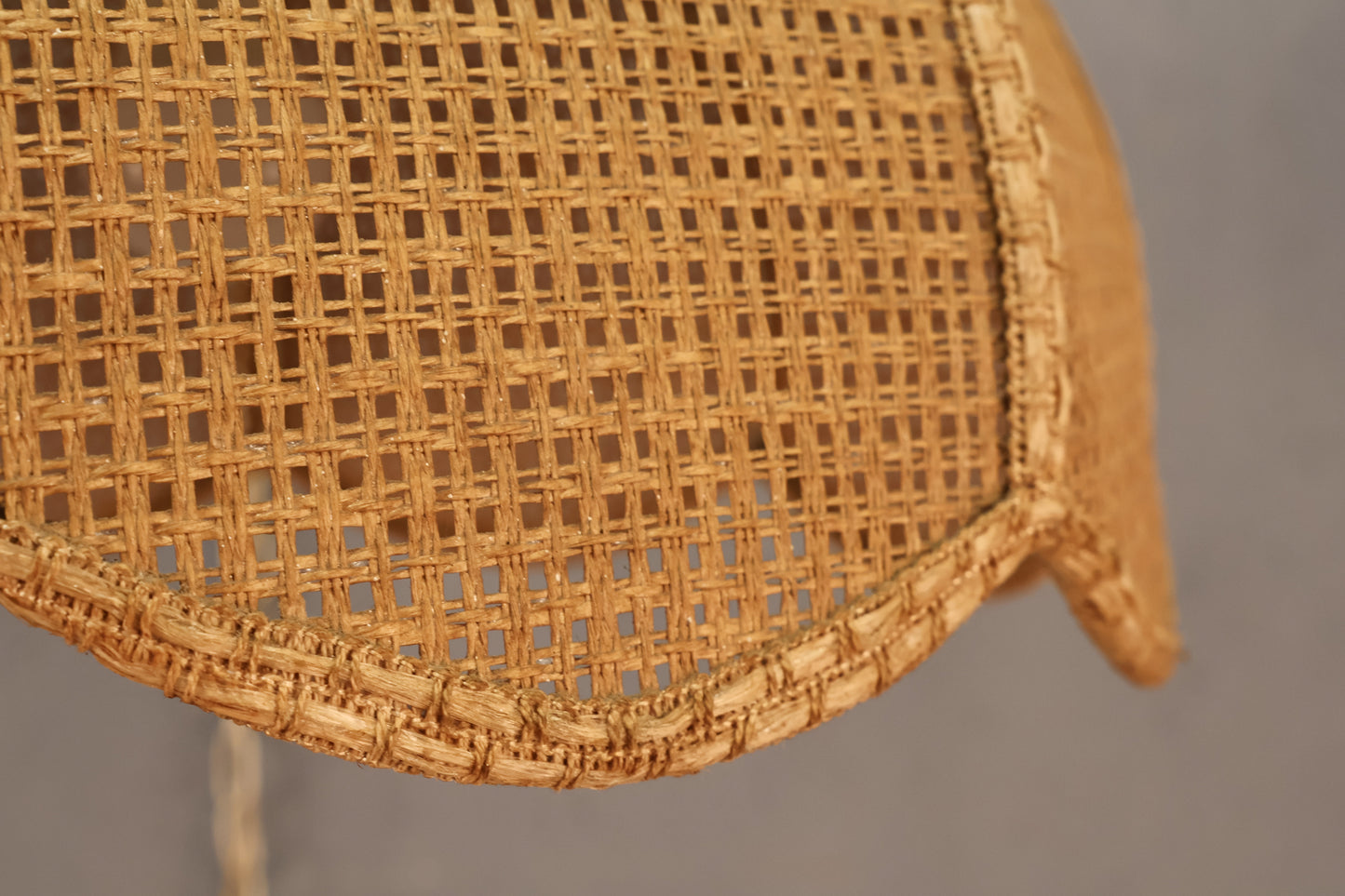 Woven Scalloped Swag Lamp
