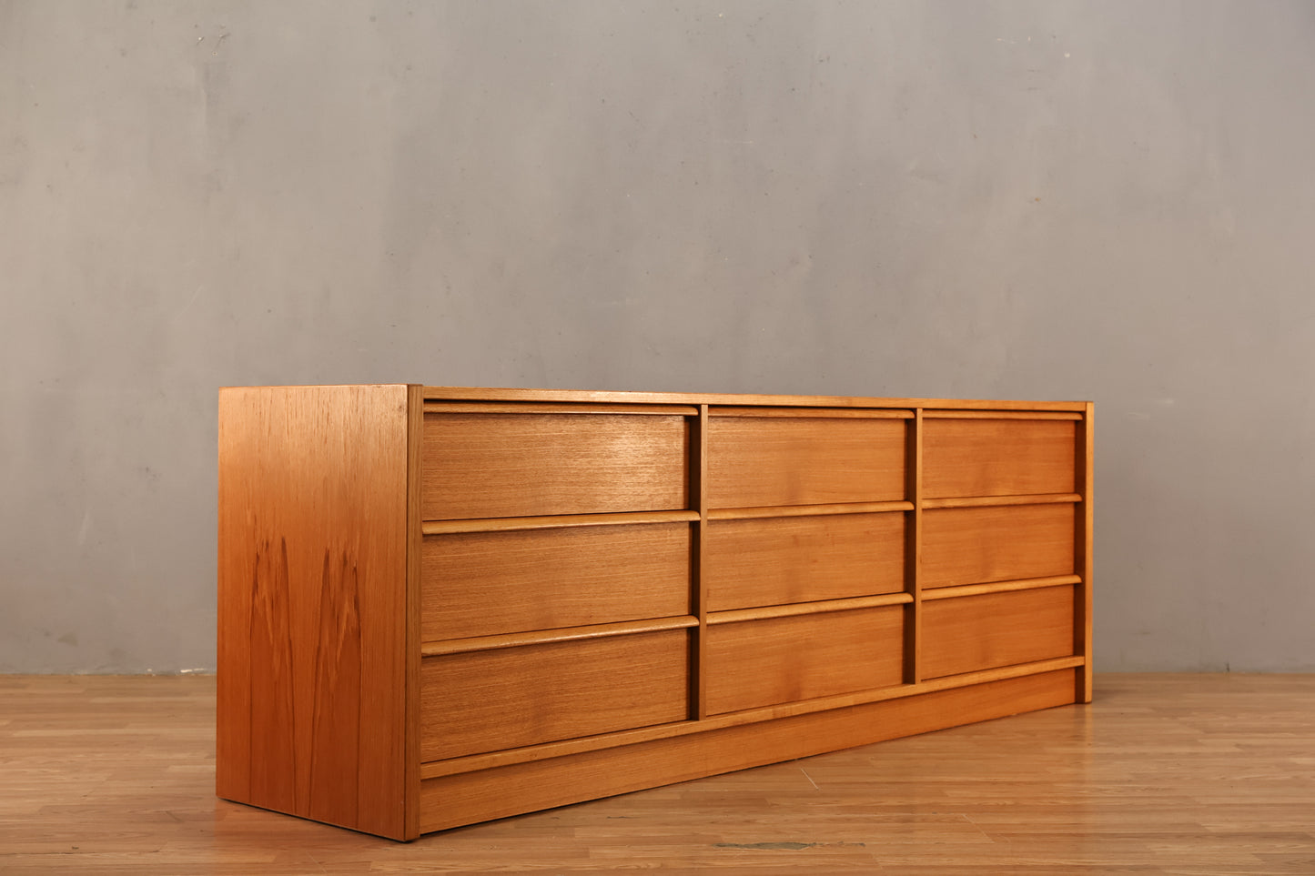 Jesper Teak 9-Drawer Dresser