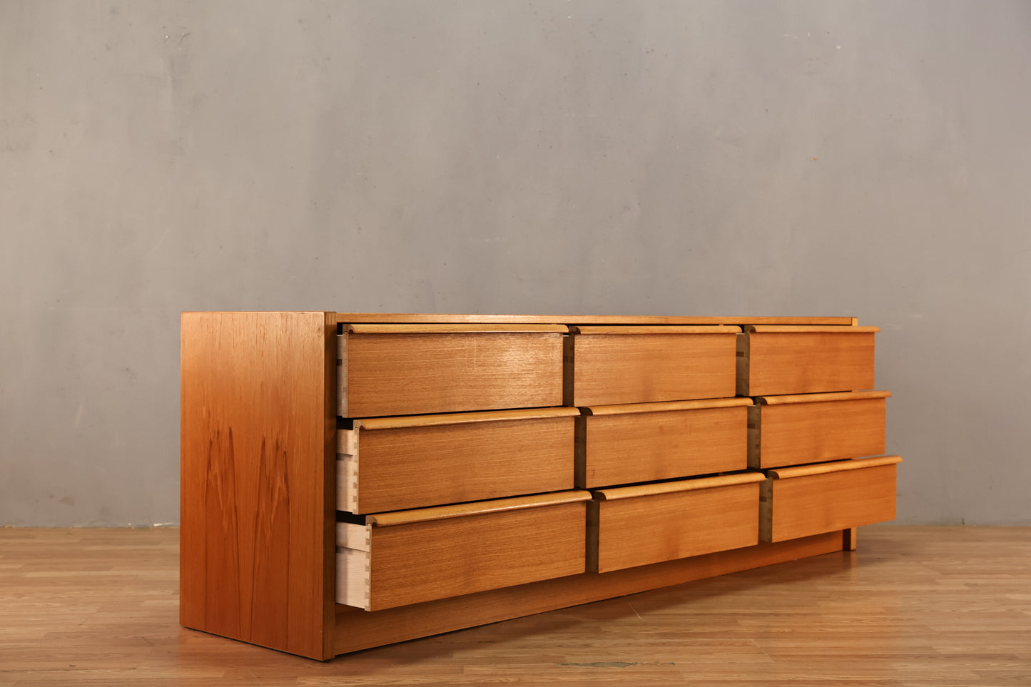 Jesper Teak 9-Drawer Dresser
