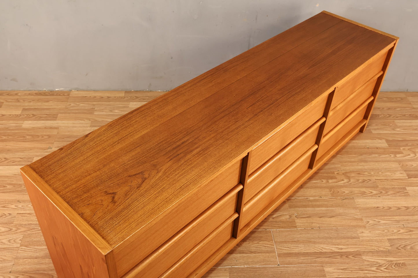 Jesper Teak 9-Drawer Dresser