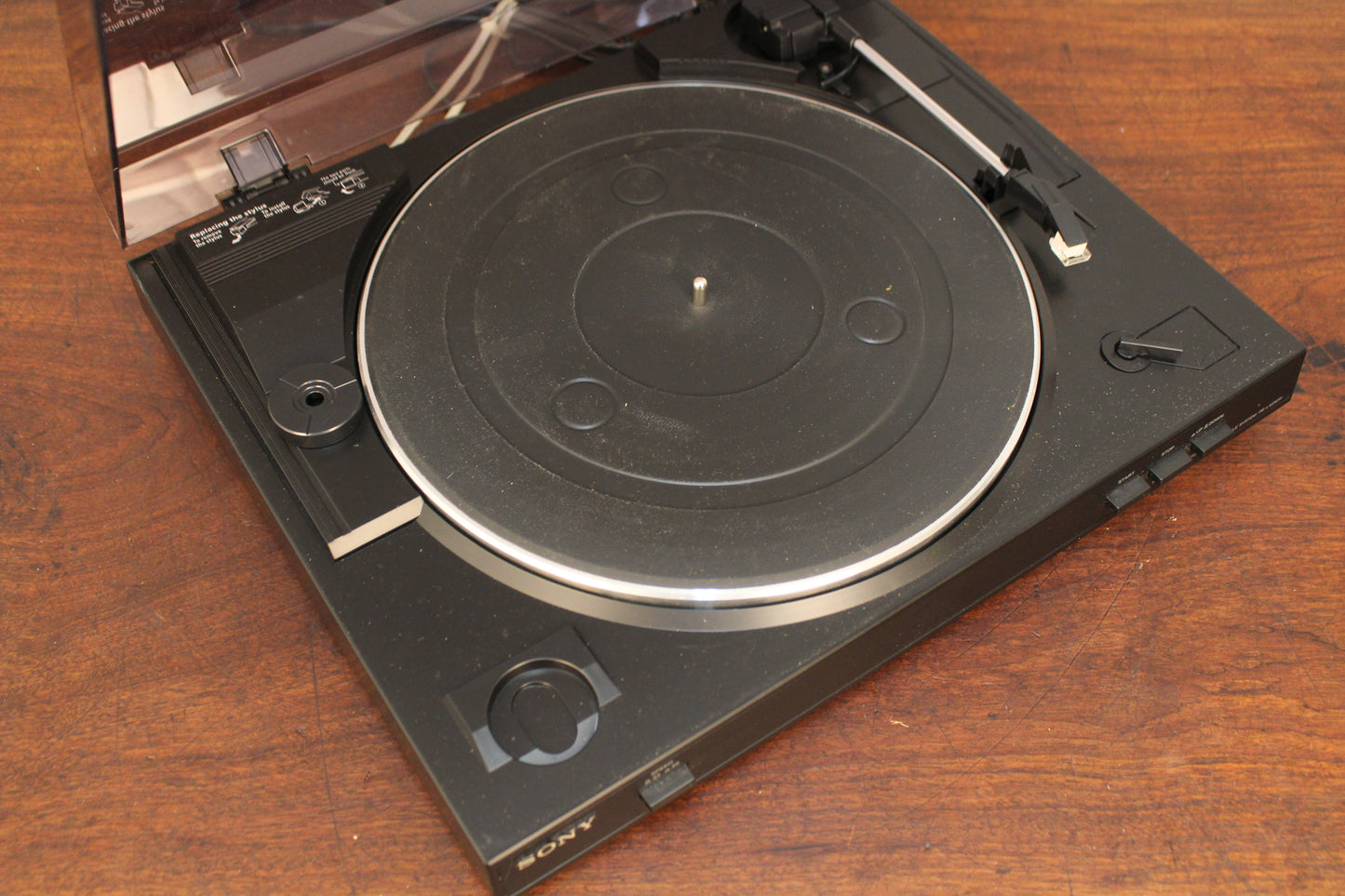 Prop Sony Turntable