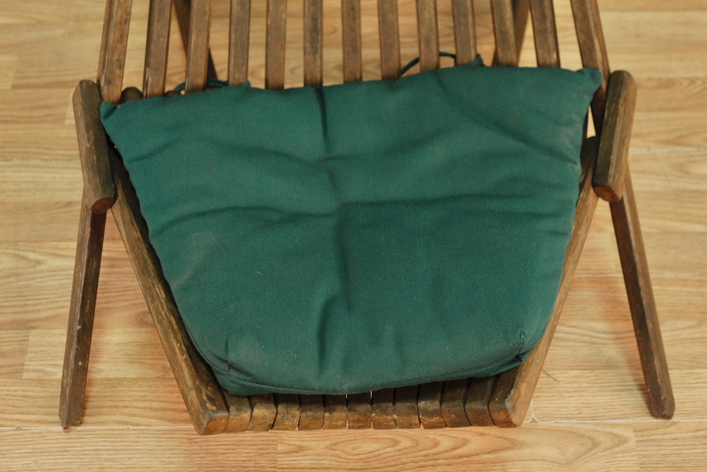 Slatted Wooden Evergreen Folding Lounge Chair