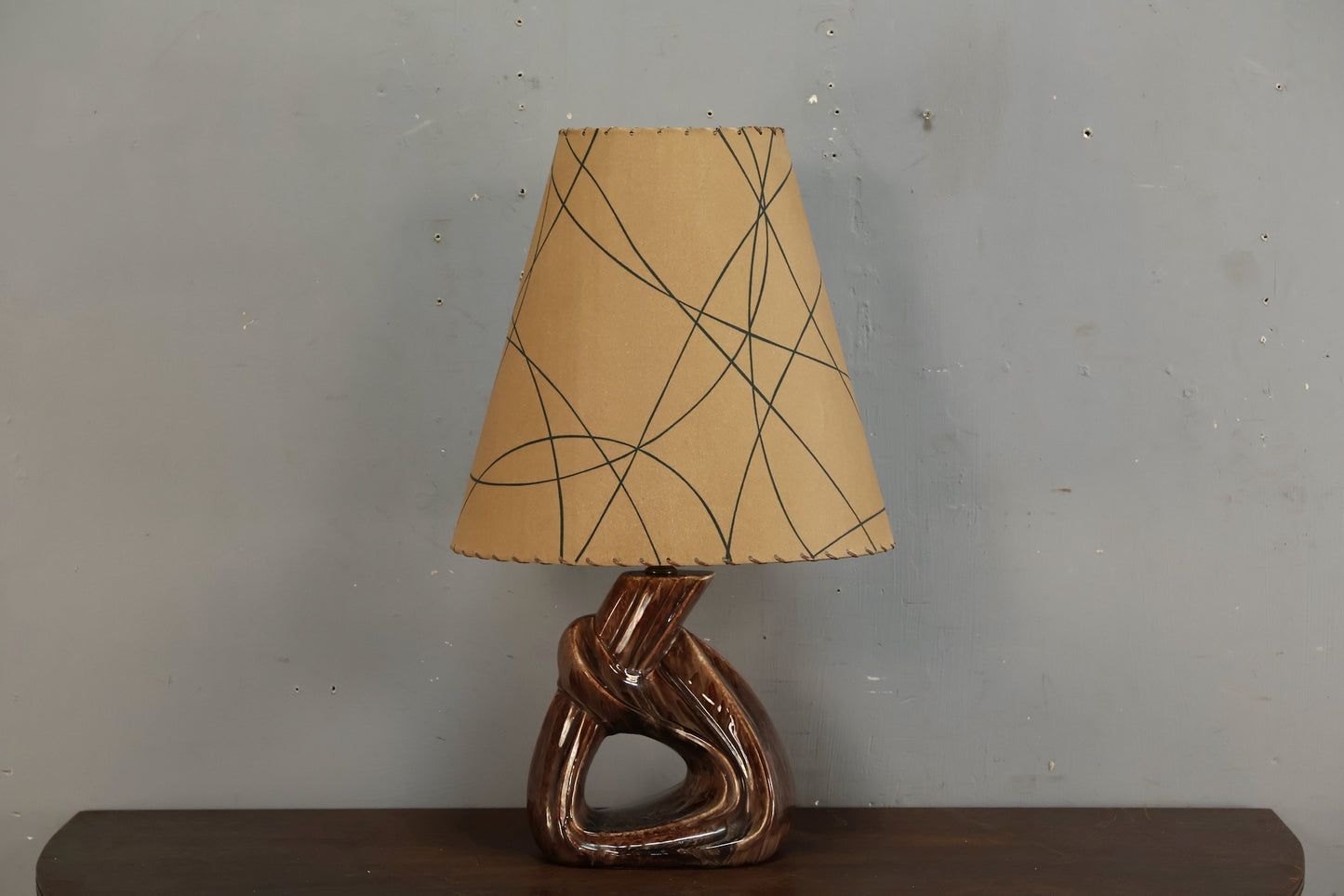 Ceramic Knot Table Lamp