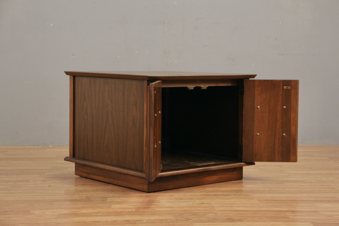 Walnut & Laminate 2-Door End Table