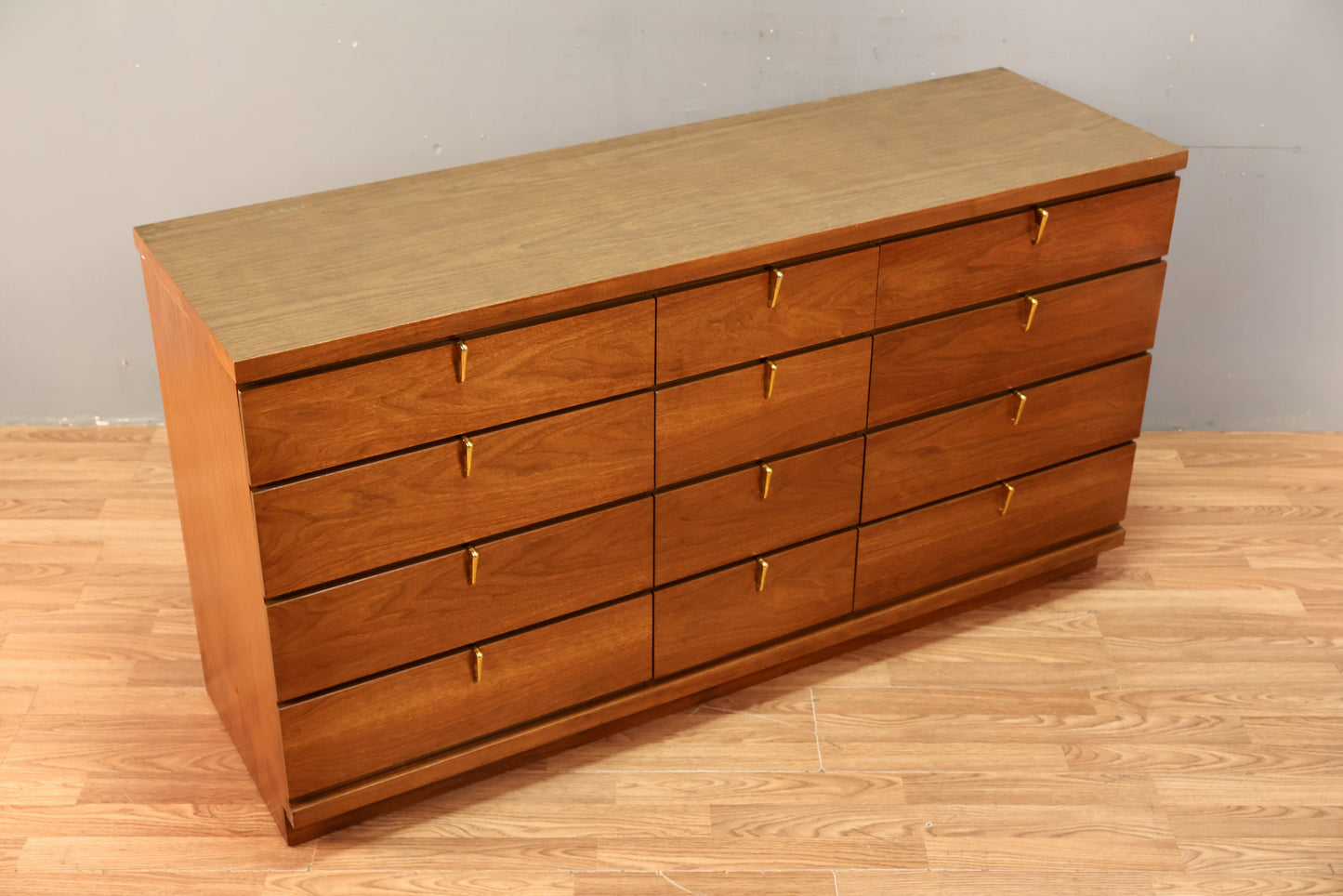 Cavalier Walnut 1-Drawer Nightstand - ONLINE ONLY