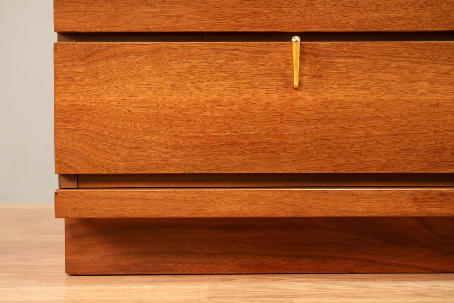 Cavalier Walnut 1-Drawer Nightstand - ONLINE ONLY