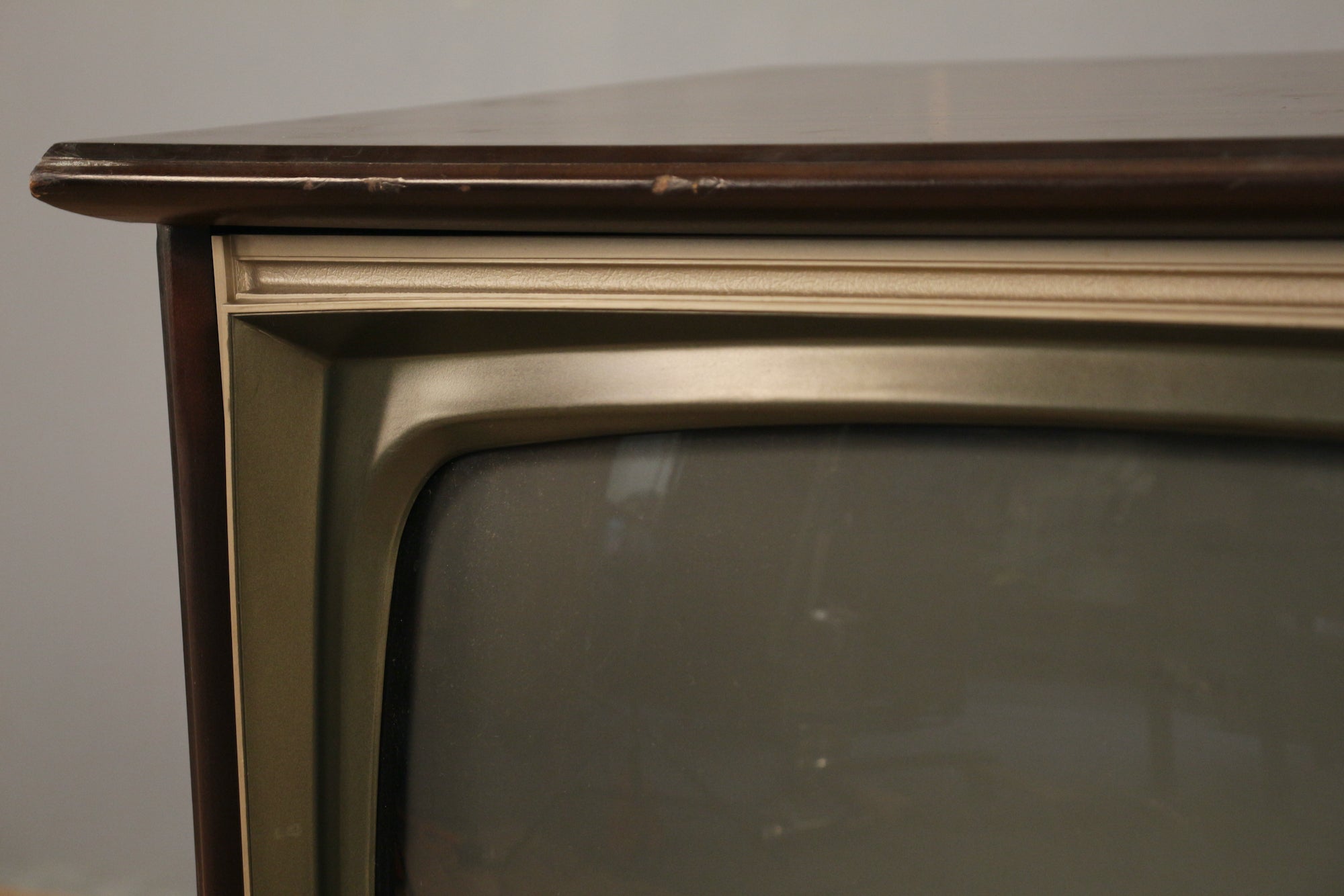 Mid Century Admiral Television - ONLINE ONLY – Furnish Green