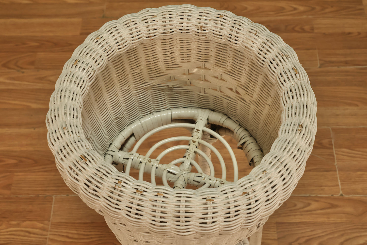 White Wicker Plant Stand