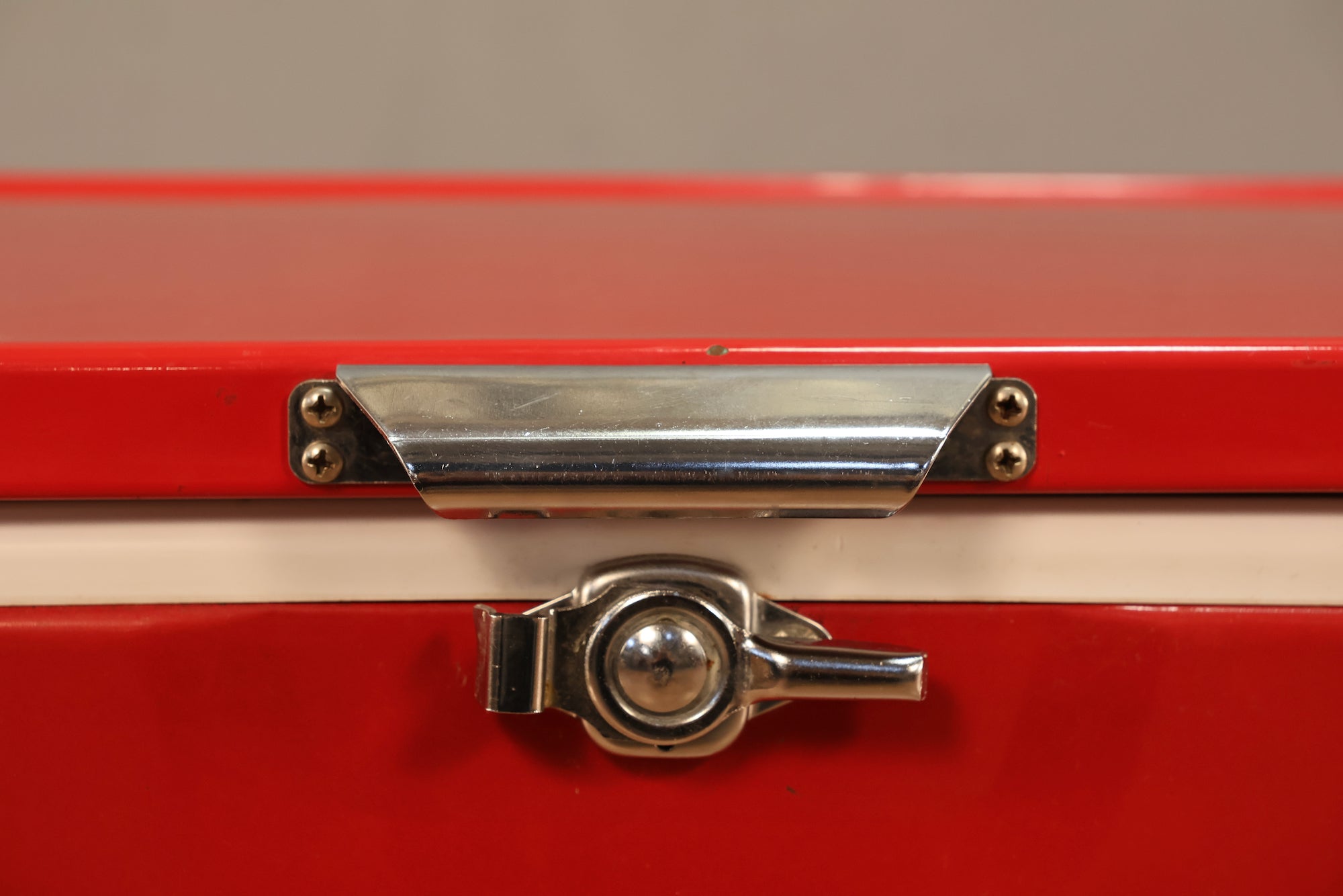 Coleman Red Cooler – Furnish Green