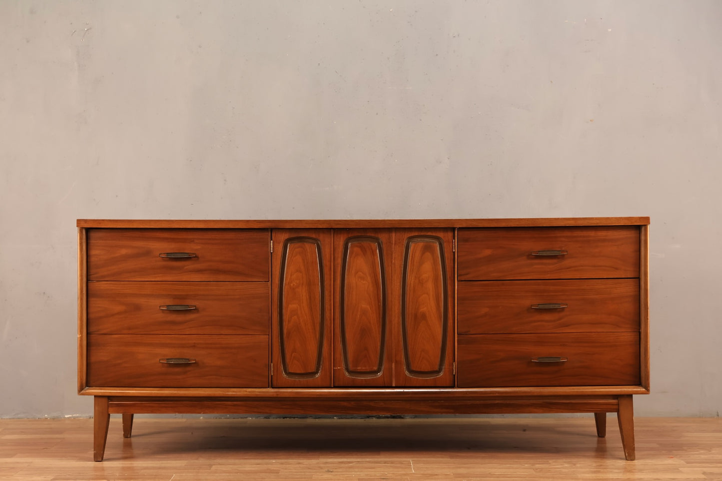 1960s Broyhill "Emphasis" 9-Drawer Dresser
