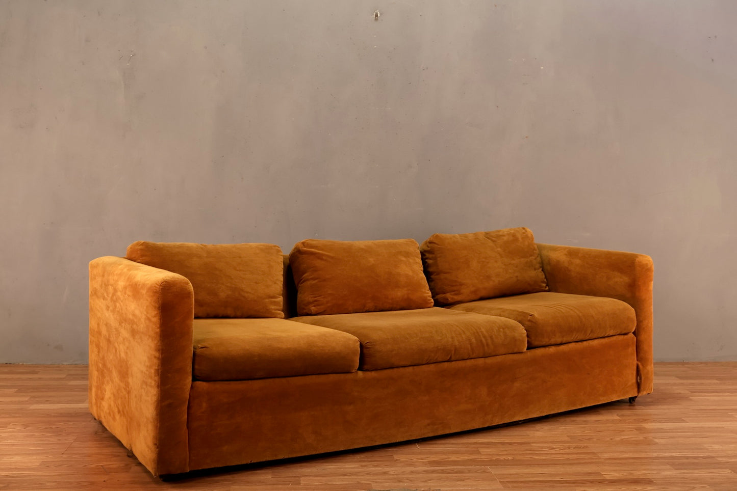 Kroehler Nutmeg Sofa - ONLINE ONLY