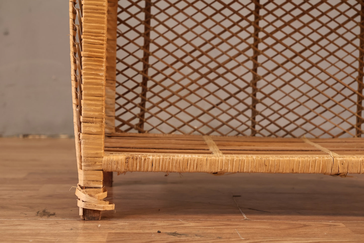 Slim Woven Arched 4-Tier Shelf