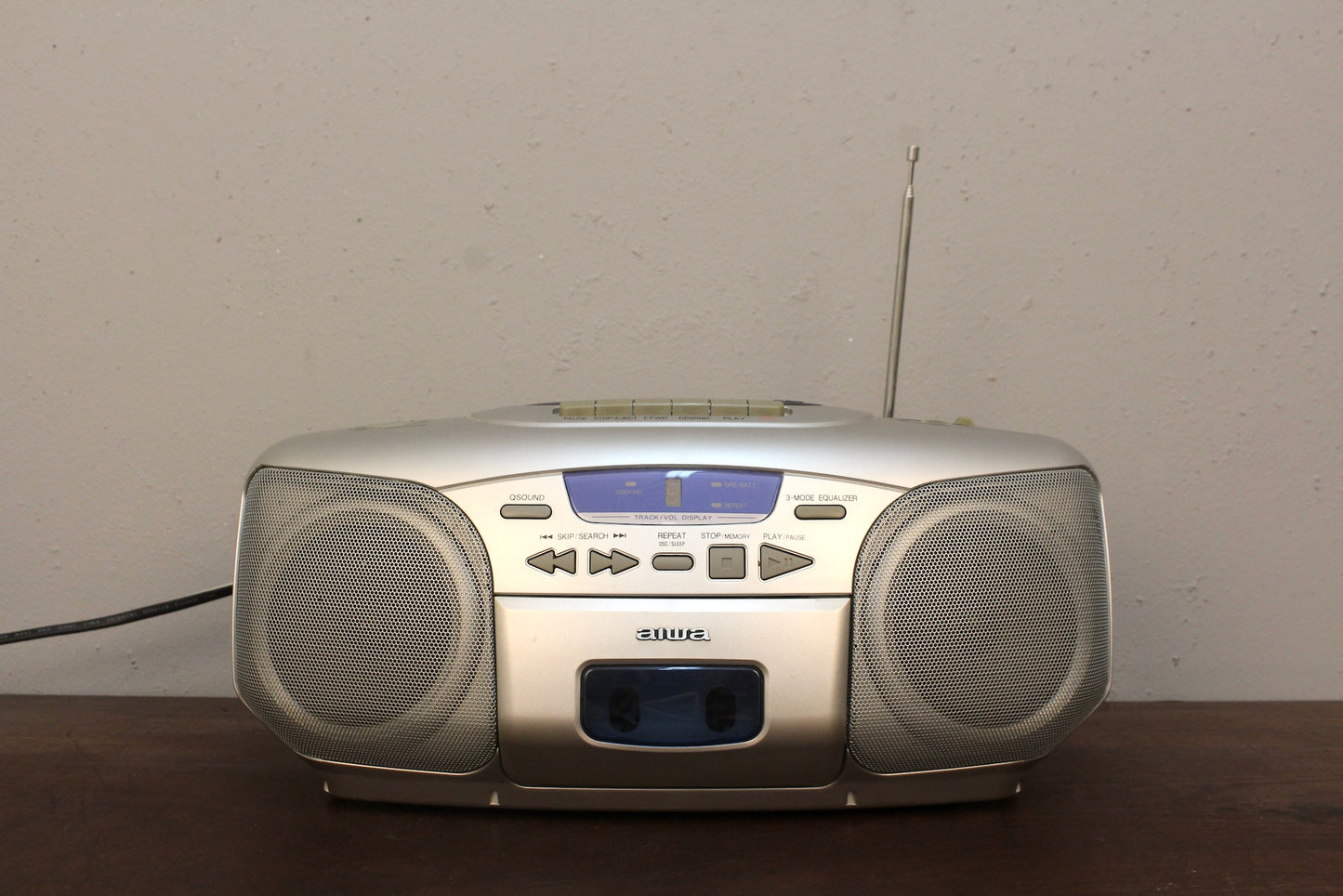 Y2K Aiwa Boombox