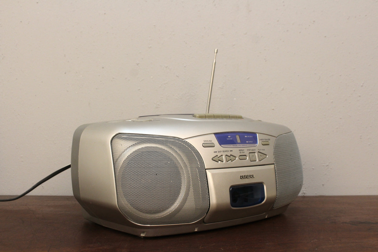 Y2K Aiwa Boombox