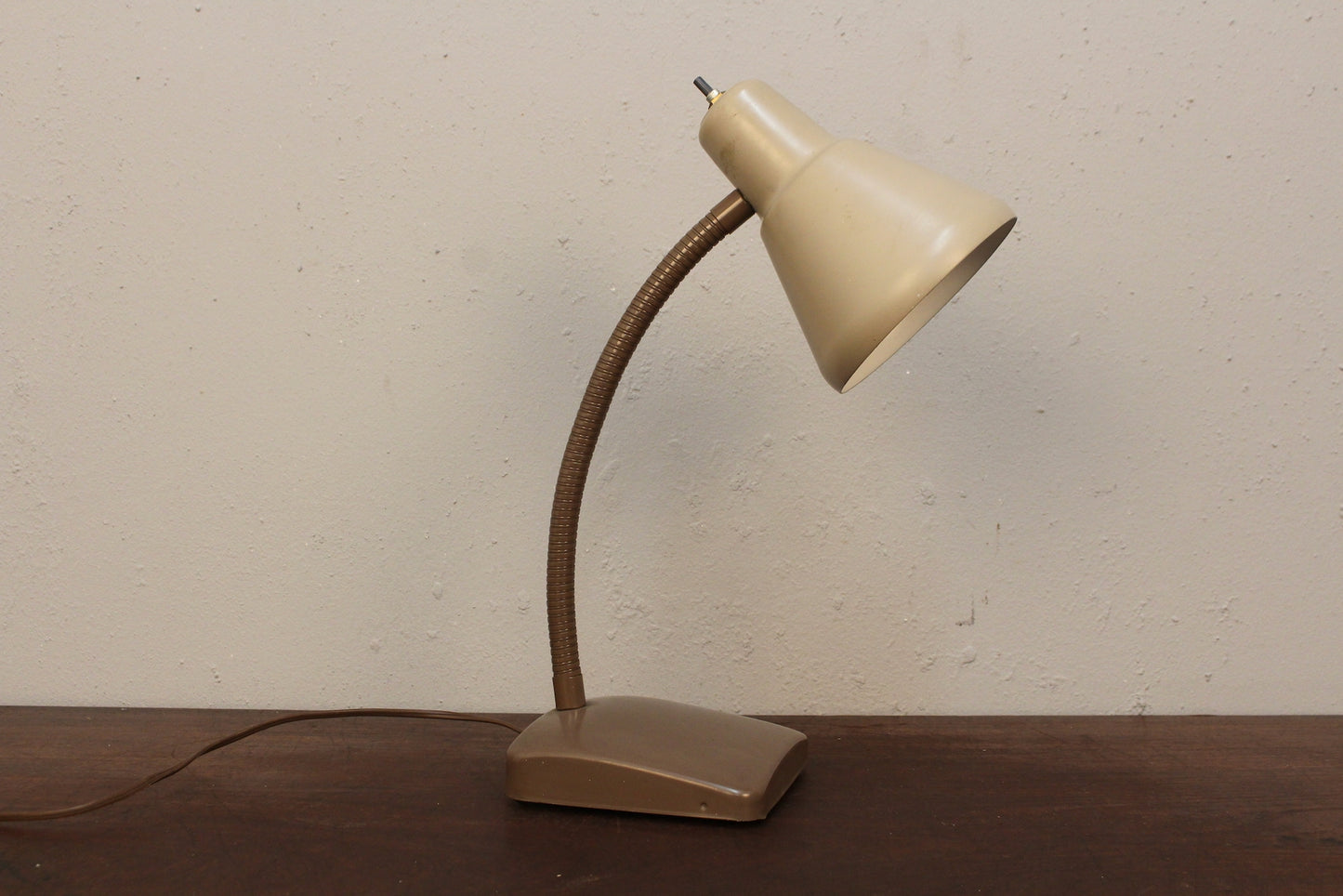 Taupe Metal Gooseneck Table Lamp