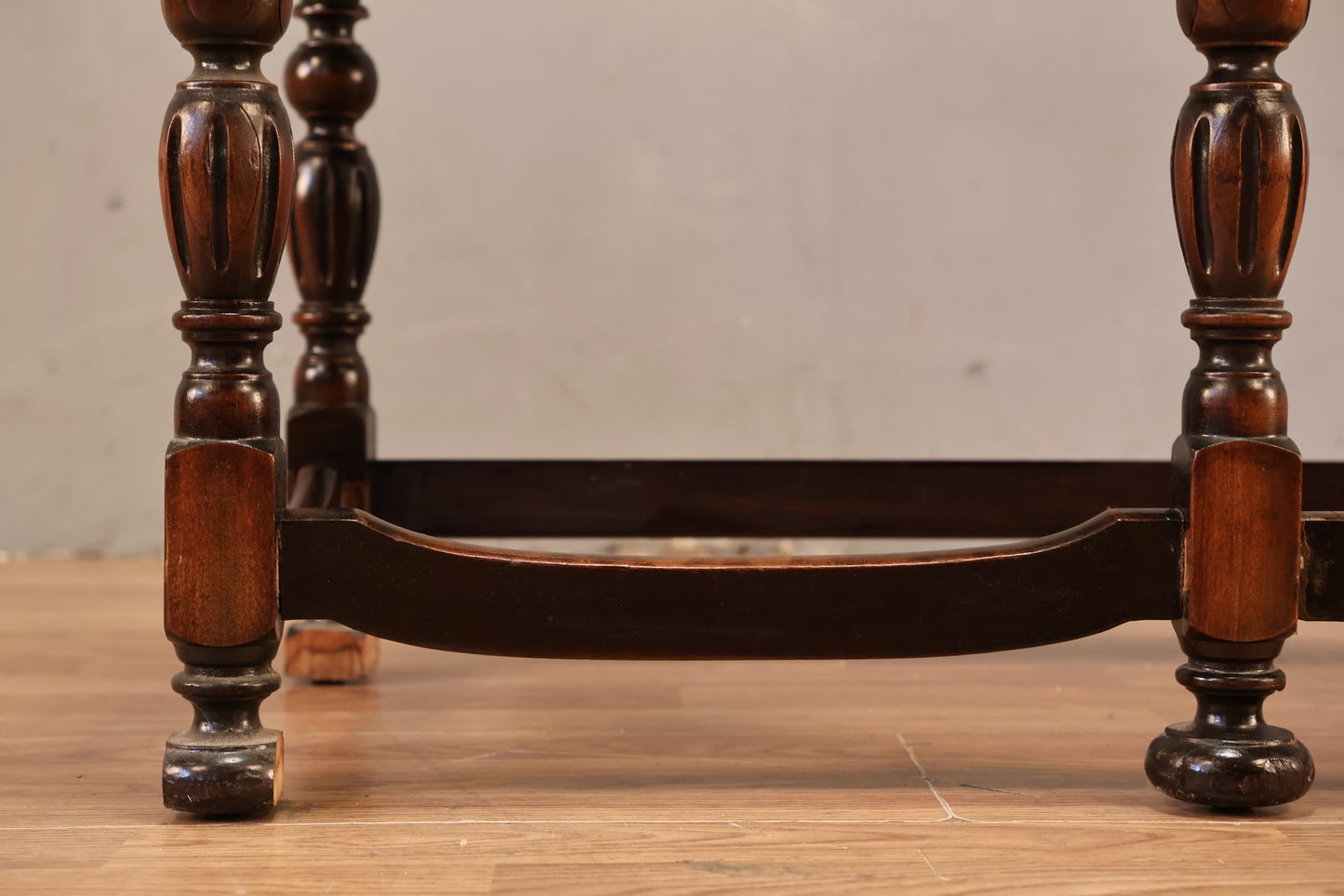 Arched Burl 1-Drawer Console Table - ONLINE ONLY