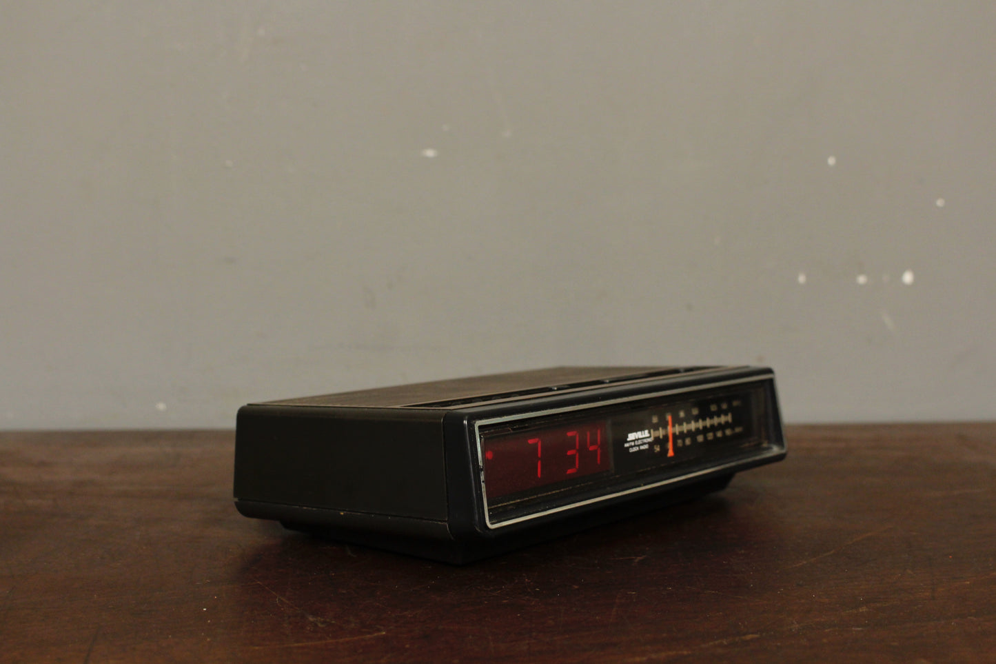 1980s Seville Clock Radio
