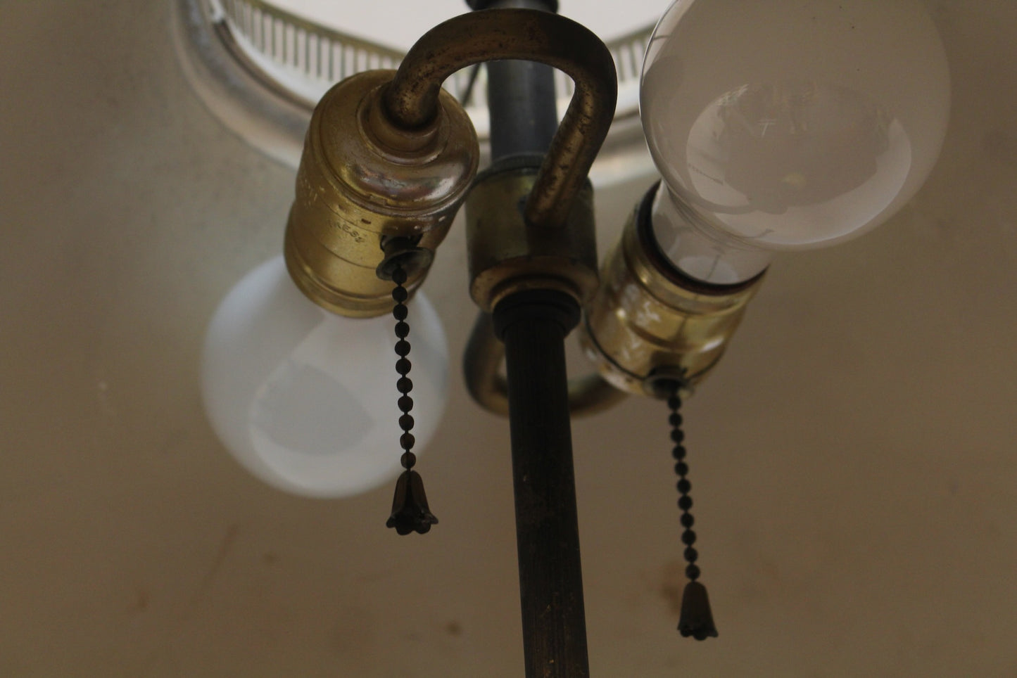 Art Deco Chartreuse Glass Table Lamp