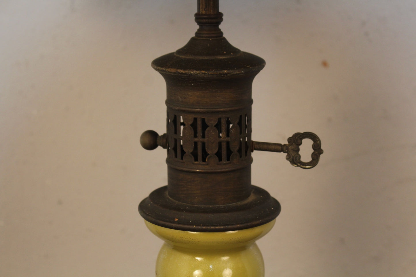 Art Deco Chartreuse Glass Table Lamp