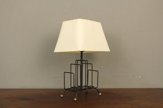 Black Wire Magazine Rack Table Lamp
