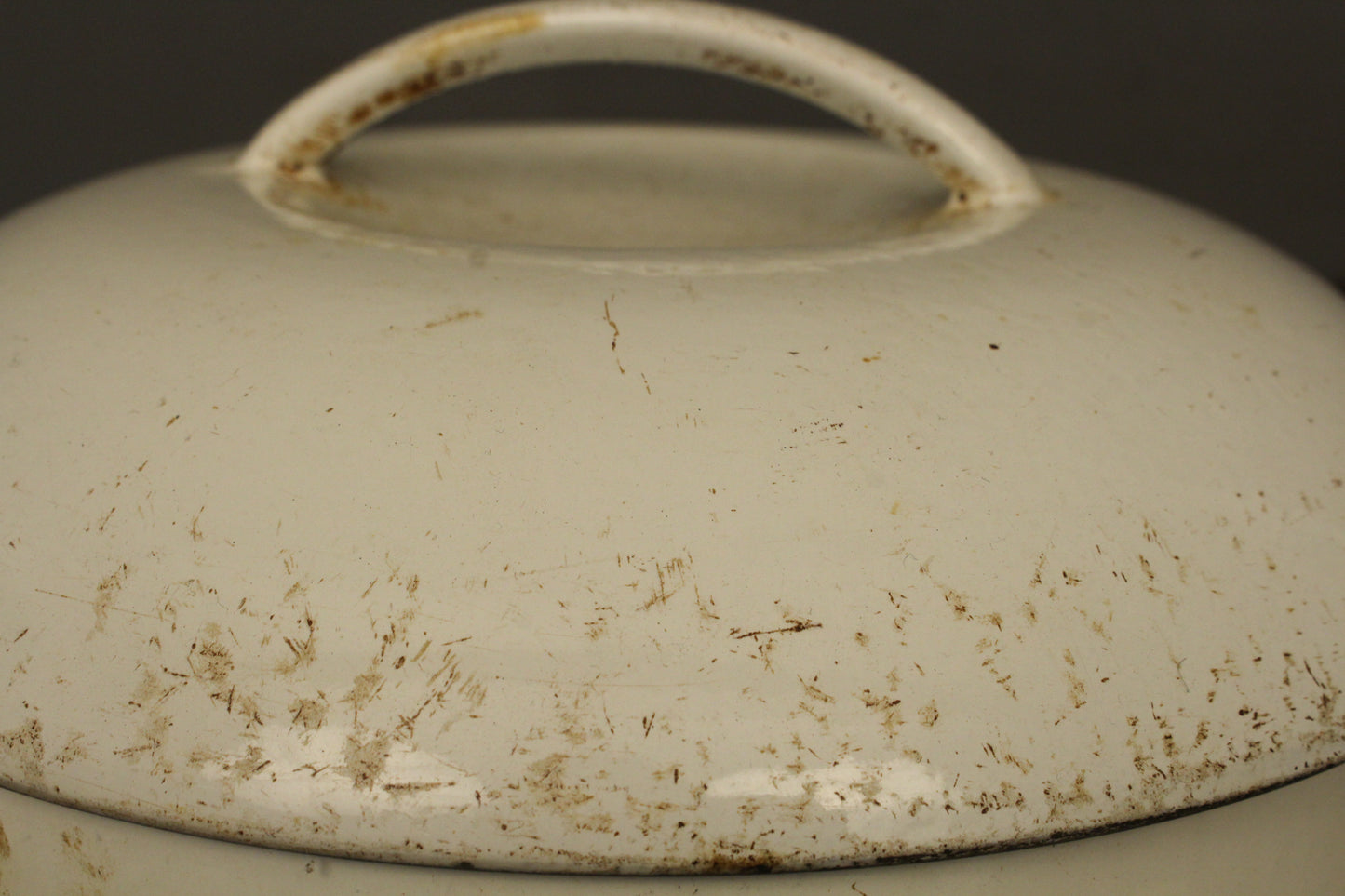 White Cast Iron Enamel Dutch Oven